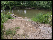 path to the river at Knop Lake